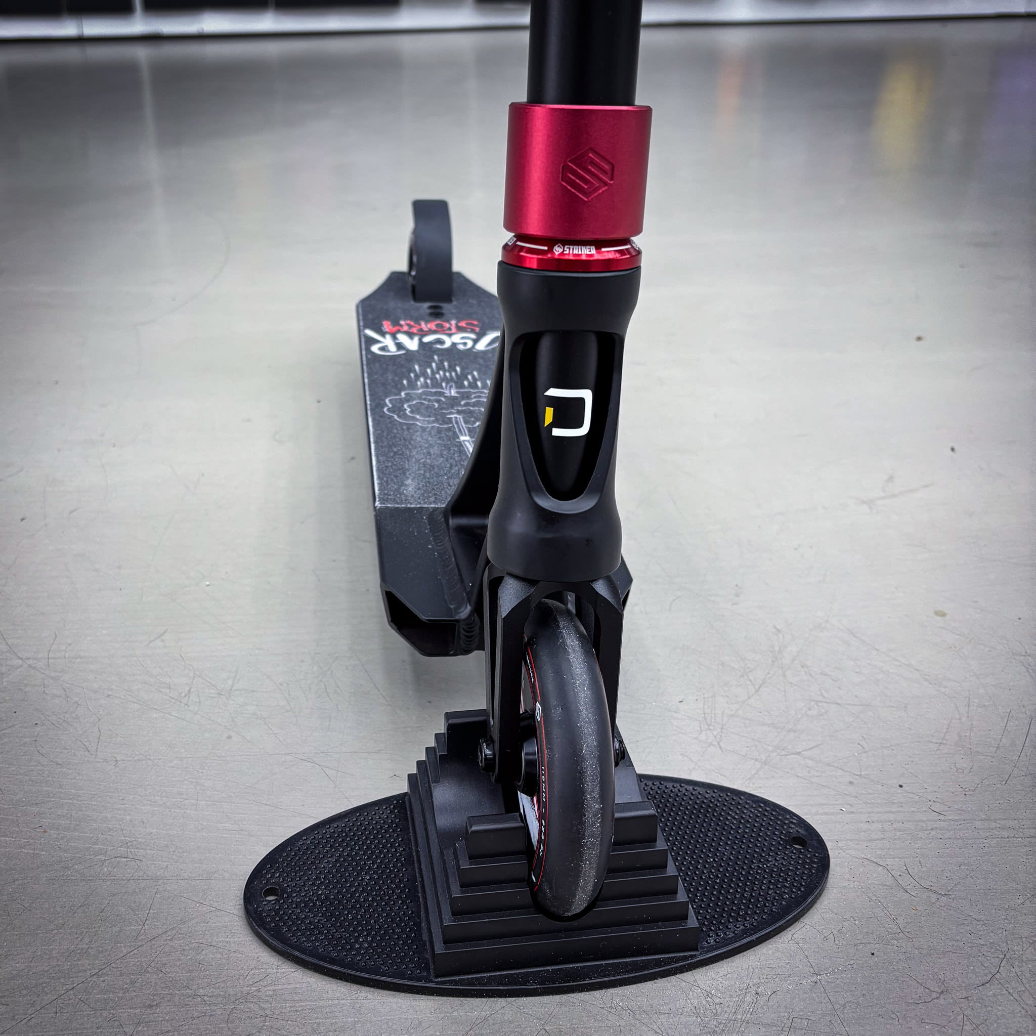 Striker Panda Freestyle Custom Build - Black/Red-ScootWorld.dk