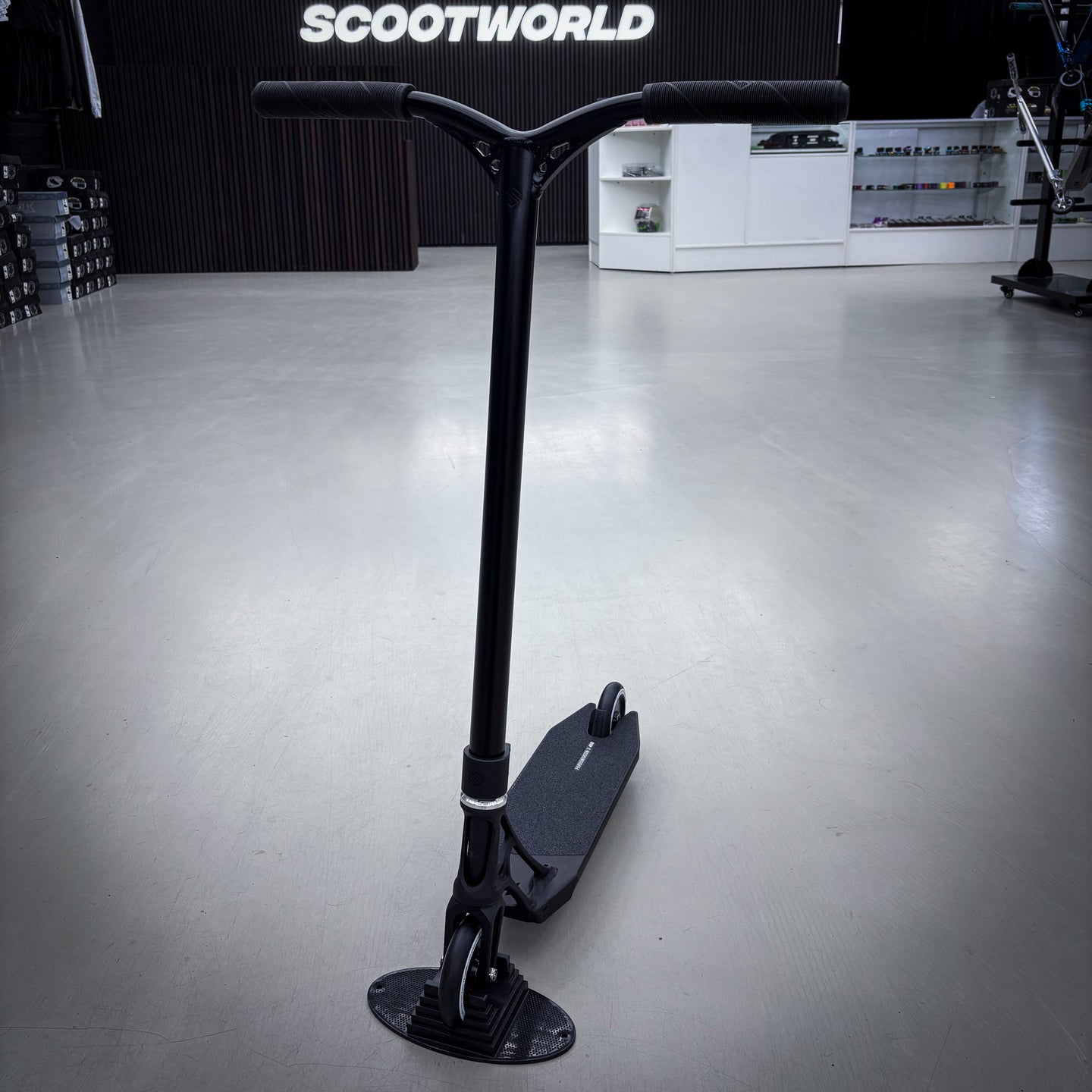 Striker Ethic Black Custom Build - Black-ScootWorld.dk