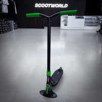 Striker Ethic Black/Green 460 Custom Build - Black/Green-ScootWorld.dk