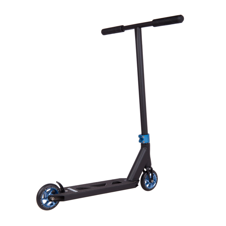 Striker Essential Freestyle koloběžka - Black/Blue