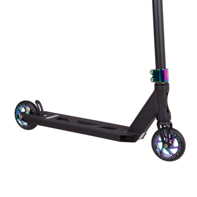 Striker Essential Freestyle koloběžka - Black/Rainbow