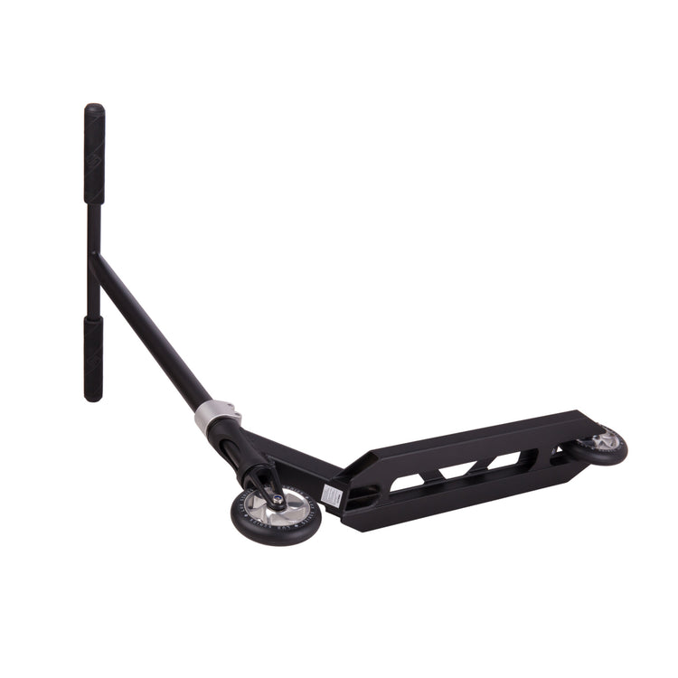 Striker Essential Freestyle koloběžka - Black/Silver