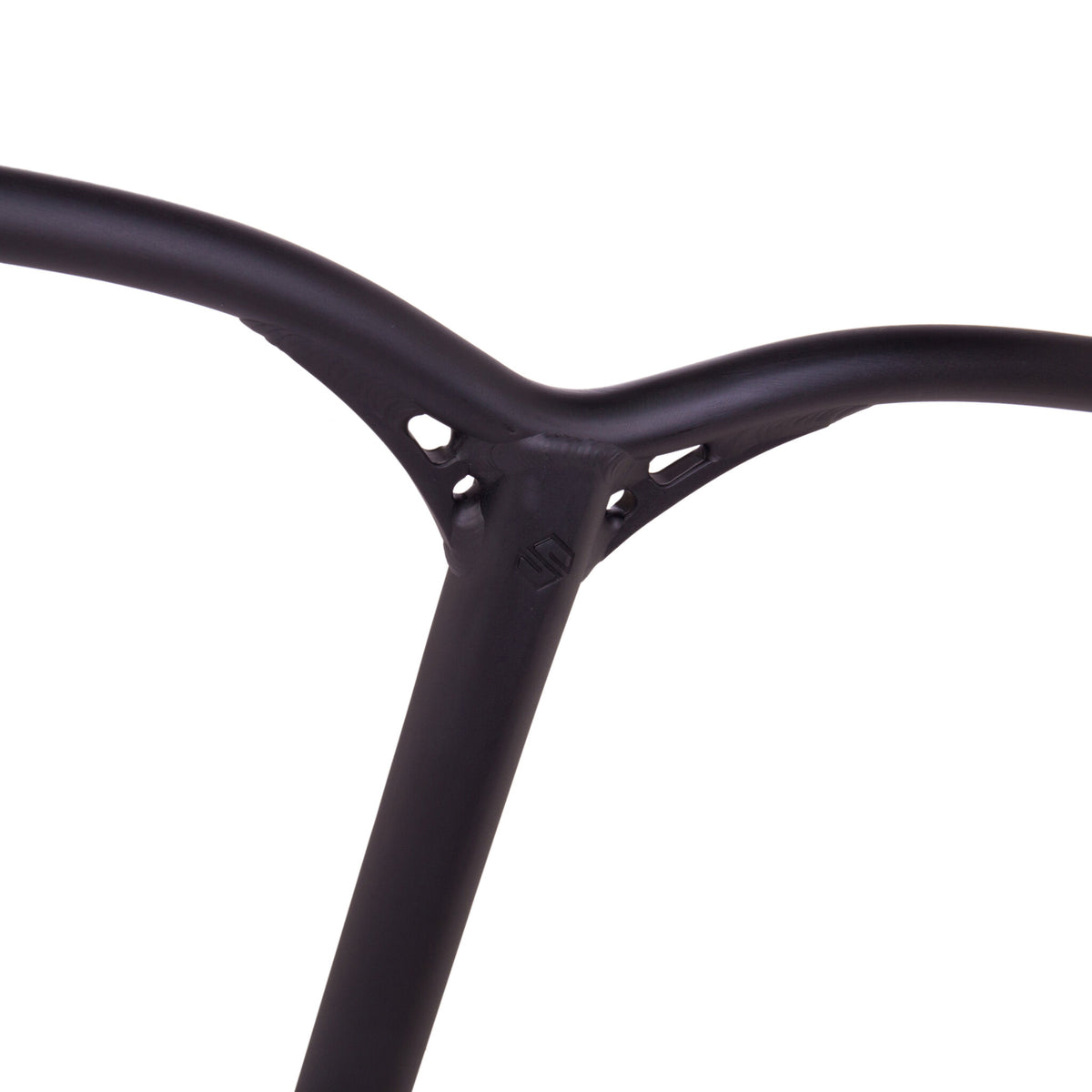 Řídítka Striker Lux V2 Aluminium - Černá